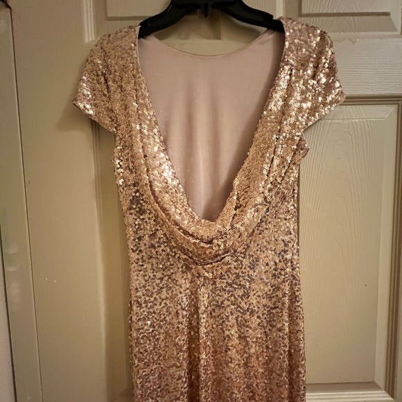 Badgley Mischka,Sequin Cowl Back Gown, rose gold, short sleeves, concealed zip. - Picture 7 of 15